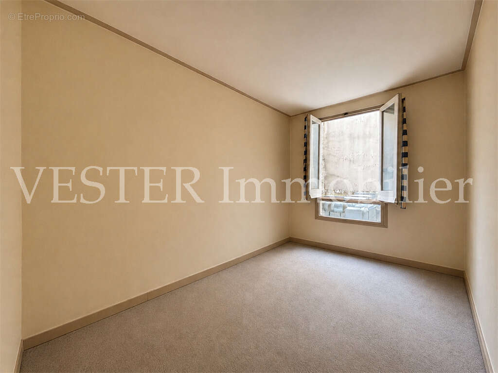 Appartement à PARIS-6E