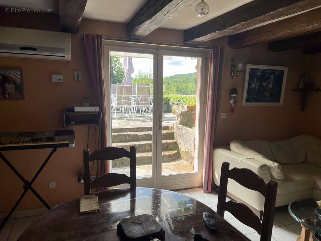 Maison à L'ISLE-SUR-LE-DOUBS