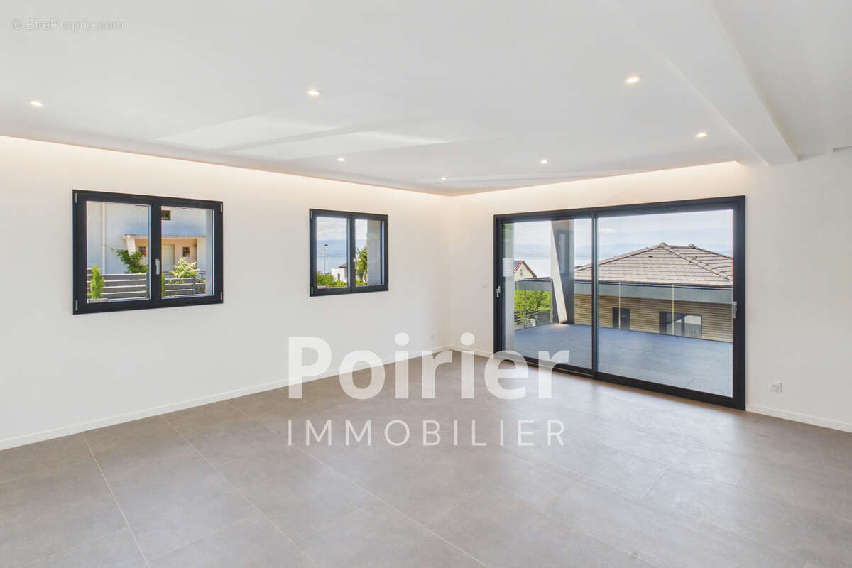 Appartement à NEUVECELLE