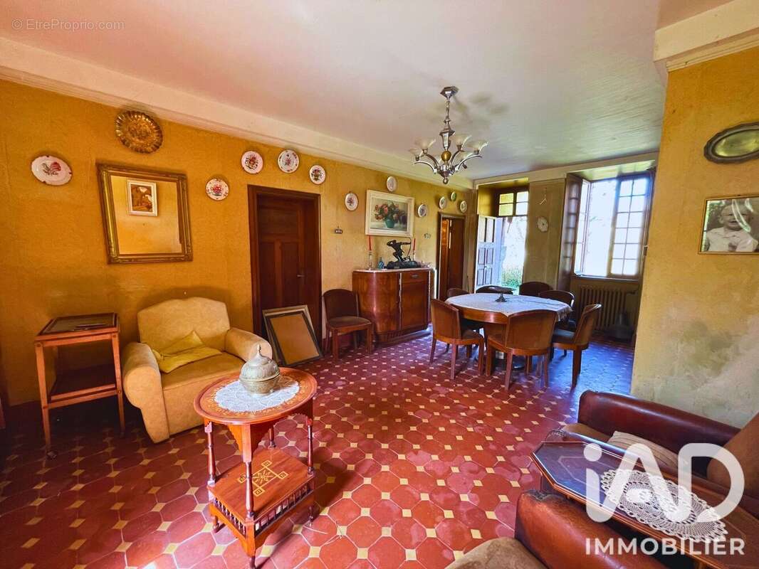 Maison 187 m² à Entrains-Sur-Nohain  - photo 8