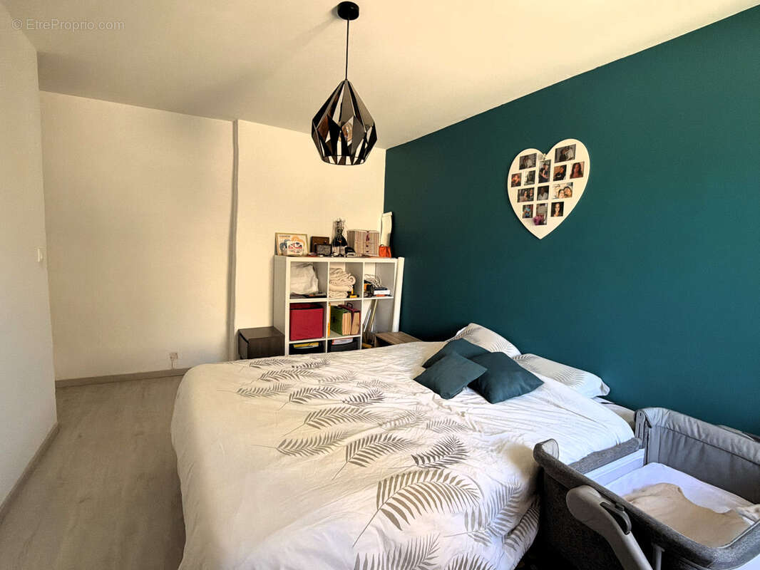 Appartement à MEYSSE