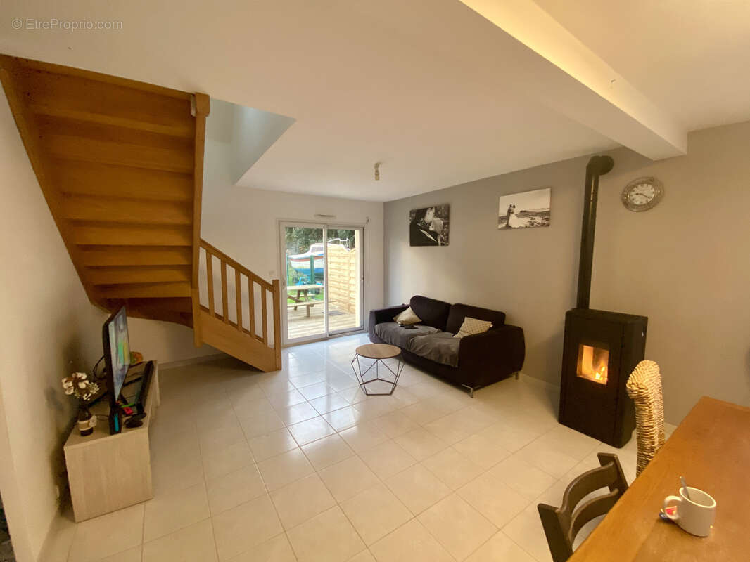 Maison à PLOUGRESCANT