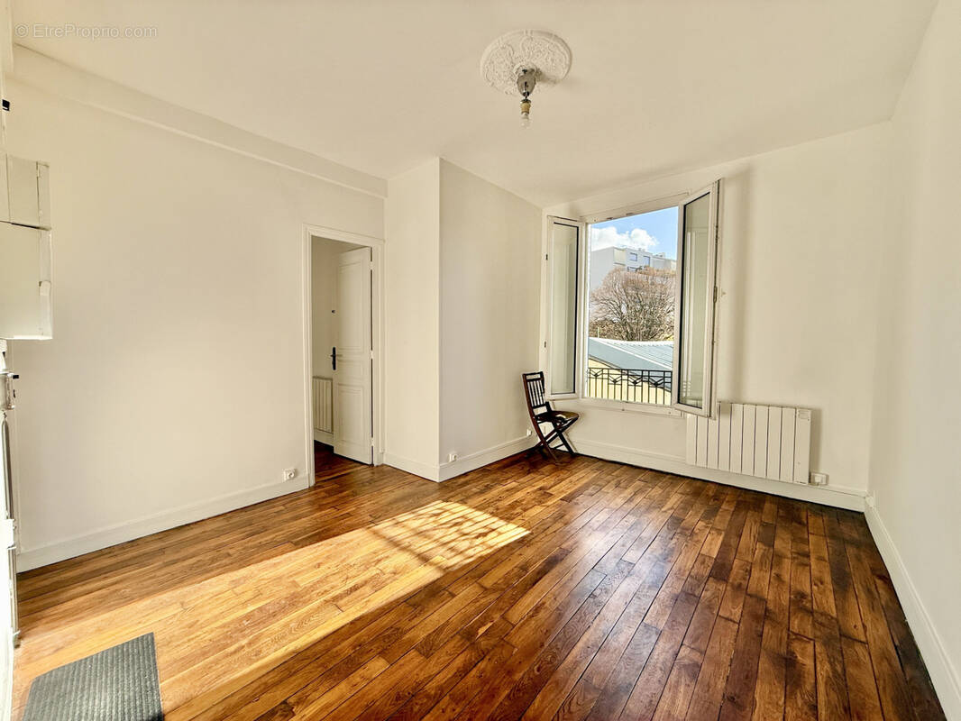 Appartement à ISSY-LES-MOULINEAUX