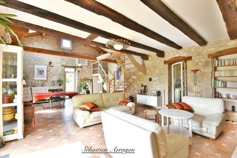 Maison de caractère à vendre 5 pièces  (47) - photo 4