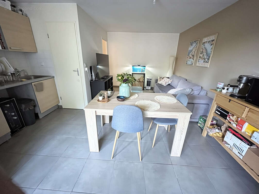 Appartement à MEYZIEU