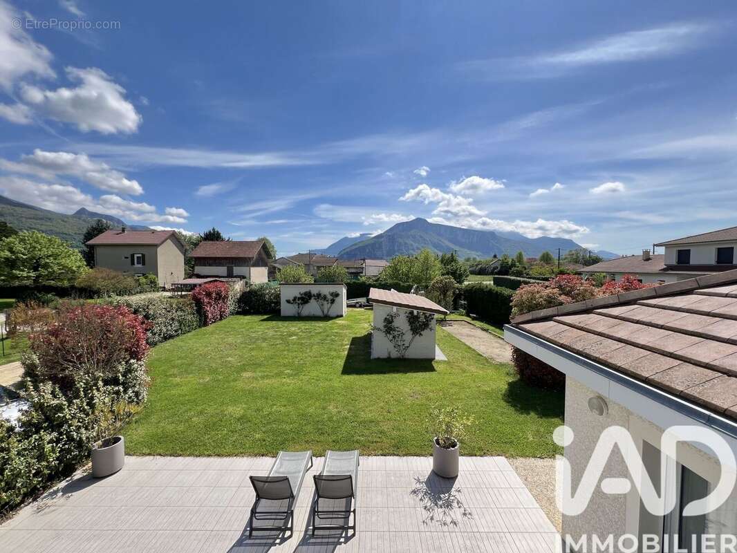 Photo 2 - Maison à LA BUISSE