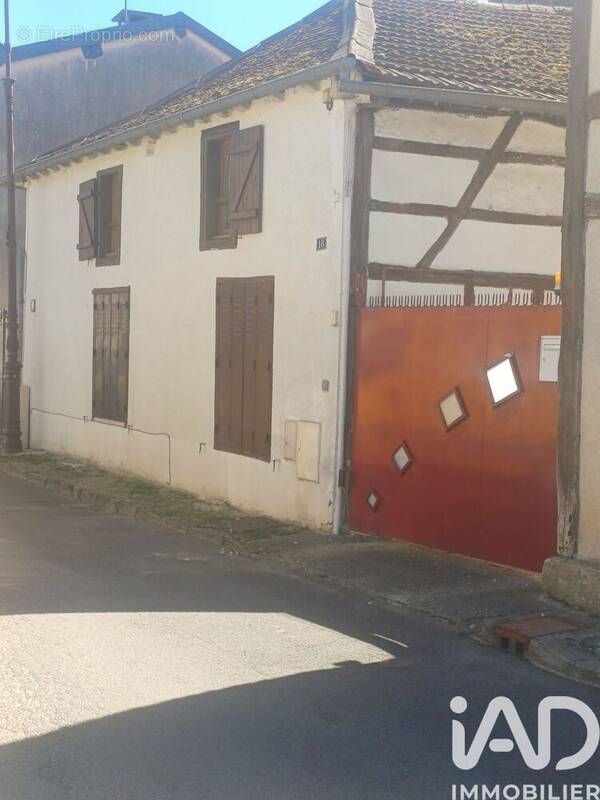 Photo 1 - Maison à BRIENNE-LE-CHATEAU