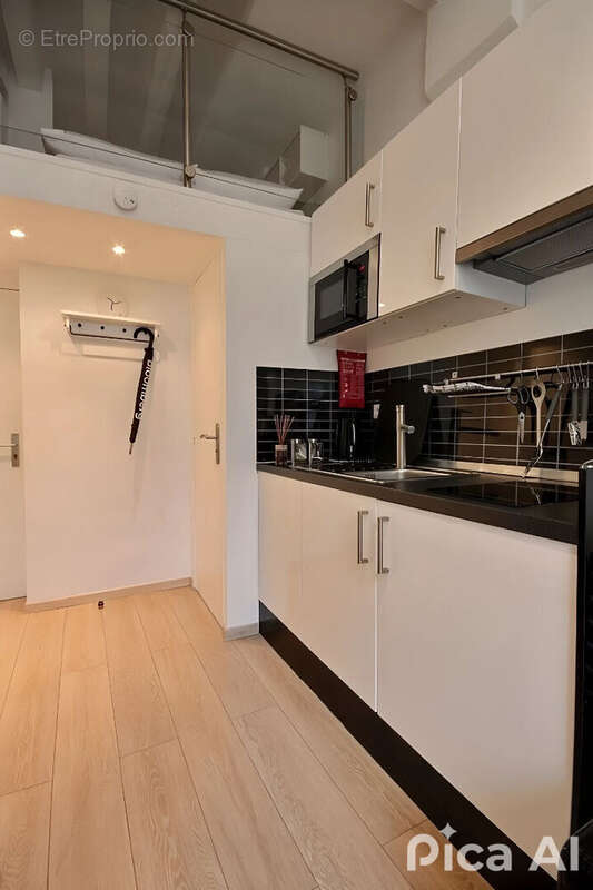 Appartement à PARIS-1E