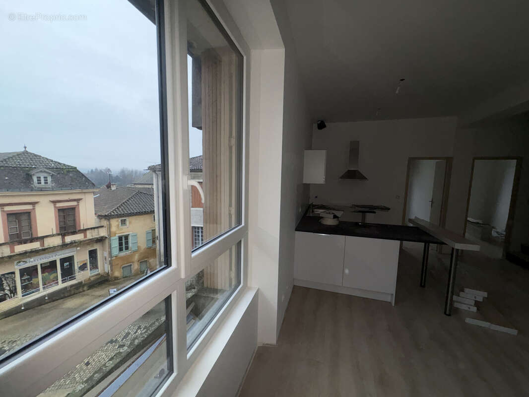 Appartement à PUY-L&#039;EVEQUE