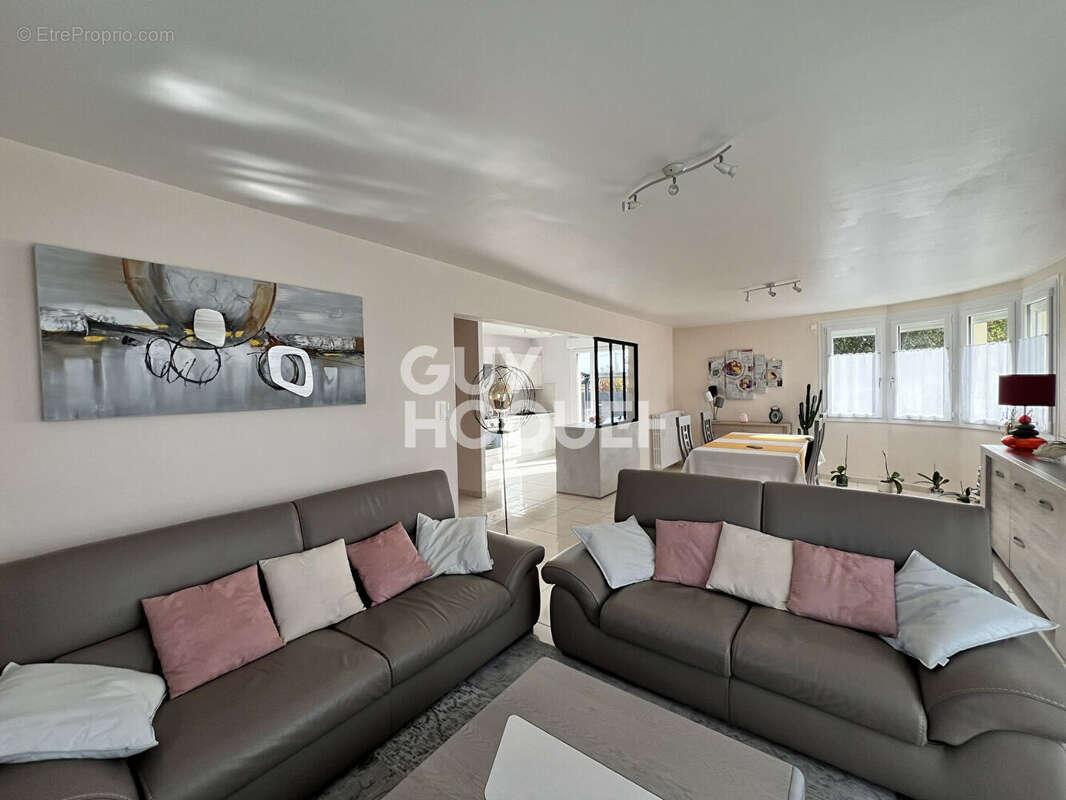 Maison à SAINT-HILAIRE-DE-RIEZ