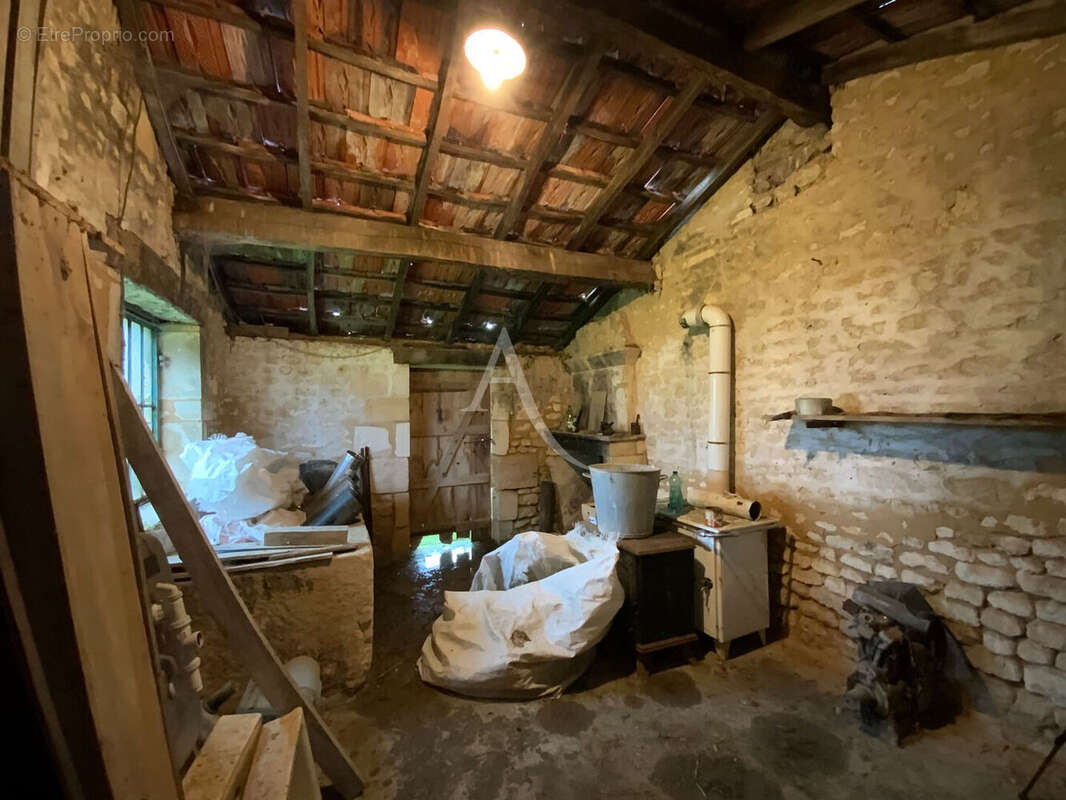 Ensemble immobilier de caractère à rénover - photo 10