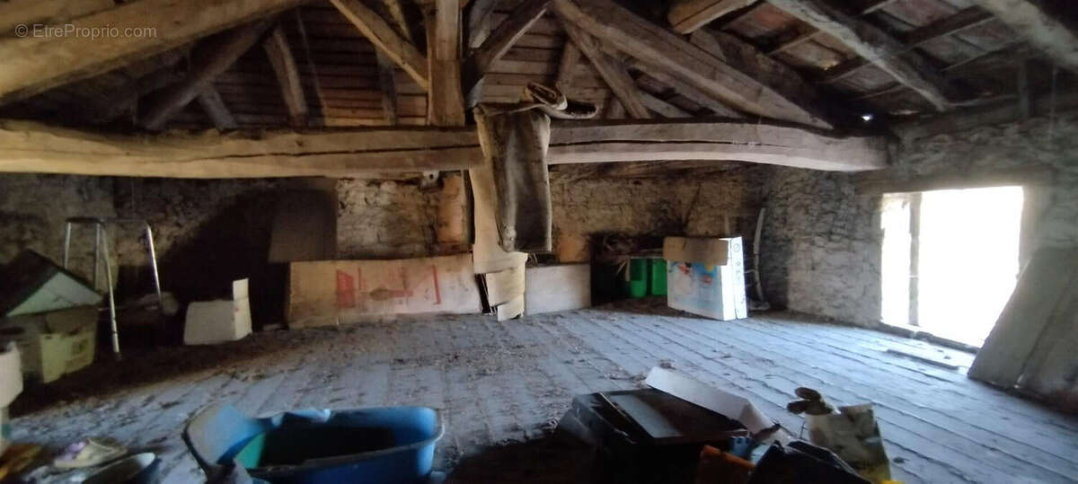 Maison à CLERMONT-DESSOUS