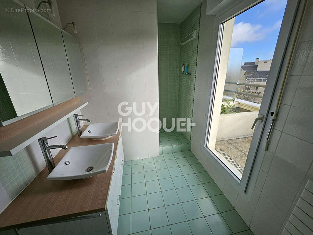 Appartement à ROSNY-SOUS-BOIS