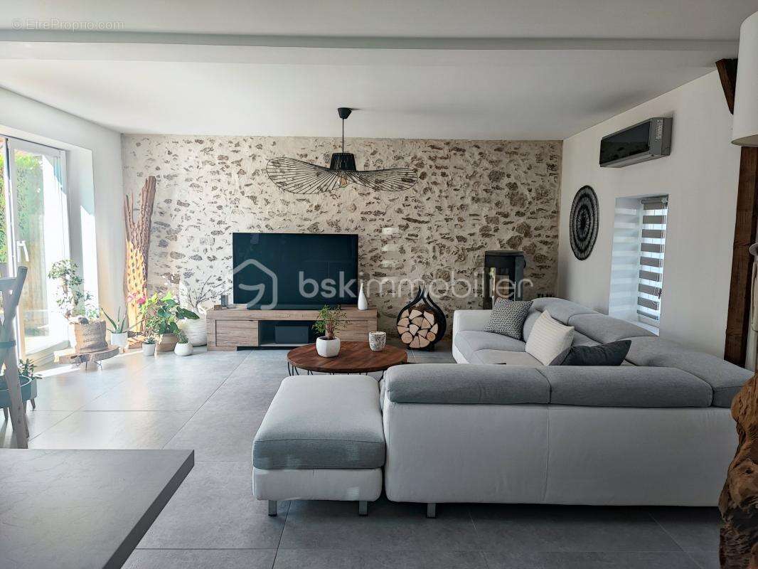 Maison à COULOMMIERS