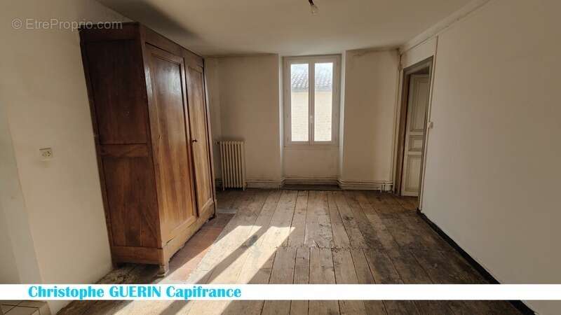 Maison à vendre 5 pièces proche de MONTIGNAC CHARENTE (16) - photo 4