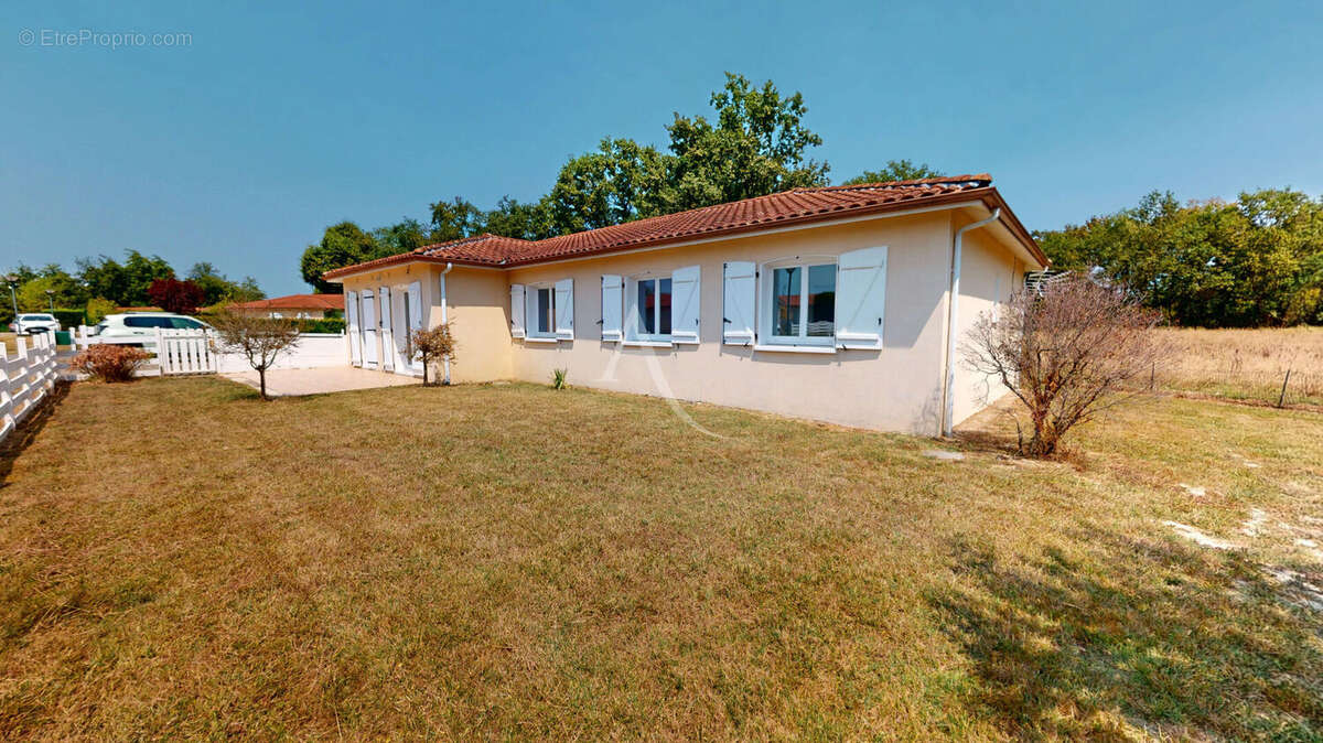 Maison Familiale . Cazeres sur l' Adour - photo 14