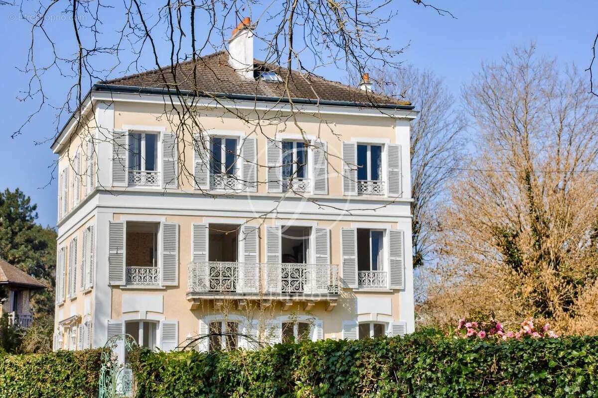 Maison à LE VESINET