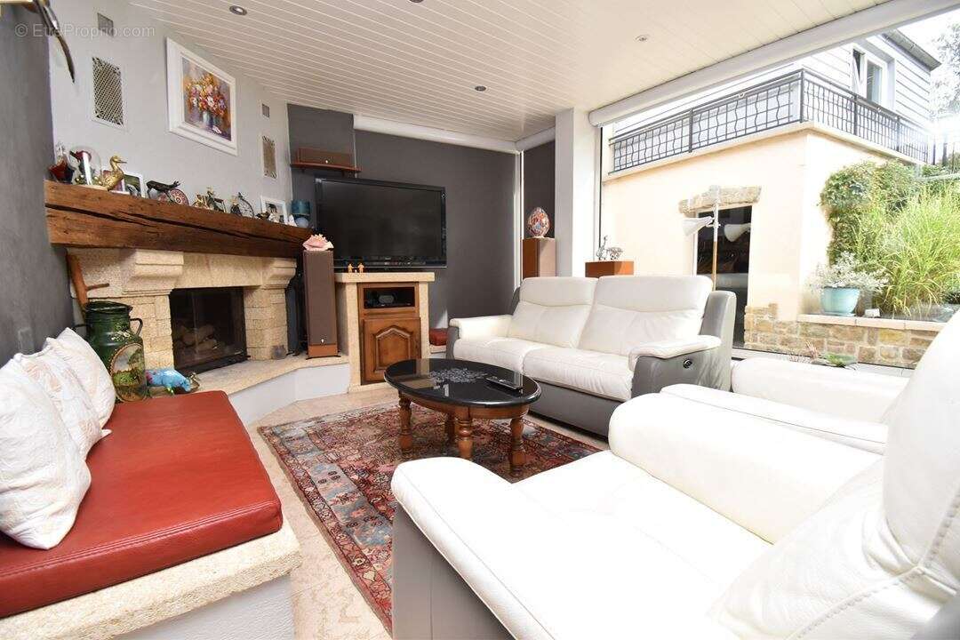 Maison à AVESNES-LES-AUBERT