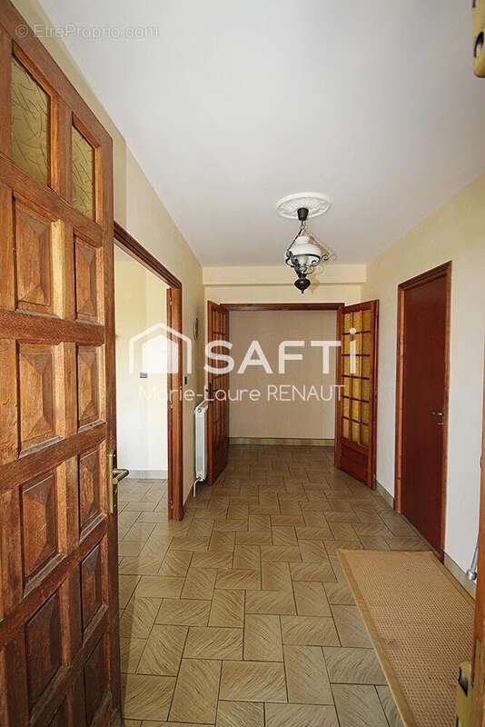 Maison 136 m² à Briatexte  - photo 9