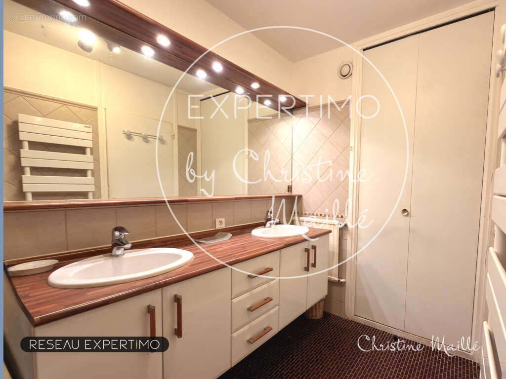 Appartement à VERSAILLES