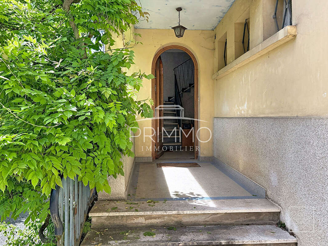 Maison à SAINT-CYR-AU-MONT-D'OR