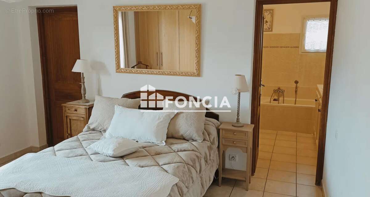 Entre mer et montagne, élégante villa T5 de 167 m² avec piscine sur 2 722 m² de terrain constructible - photo 15