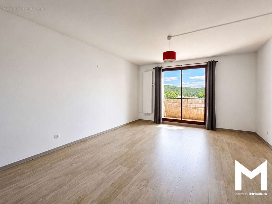 Périgueux hyper-centre superbe appartement t3 avec deux terrasses et garage double - photo 3