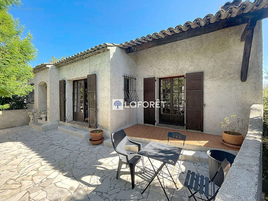 Maison à CAGNES-SUR-MER