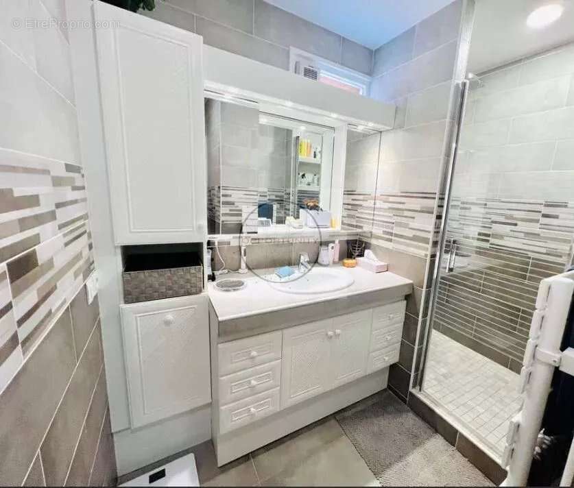 Maison 105 m² à Combs-La-Ville  - photo 5