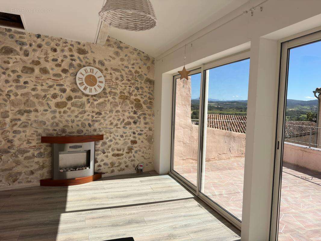 Maison avec deux terrasses - photo 3