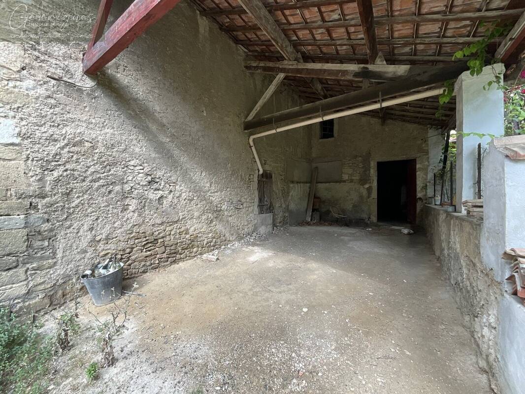 Maison à MILHAUD