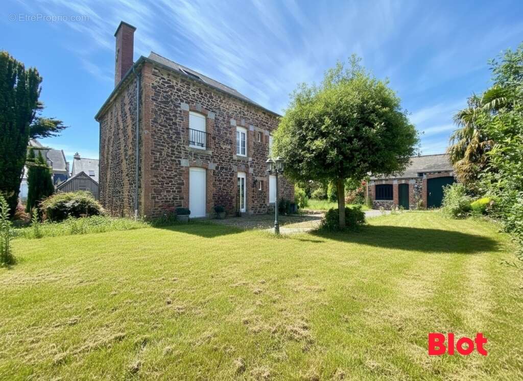 Maison 171 m² à Saint-Meen-Le-Grand  - photo 2