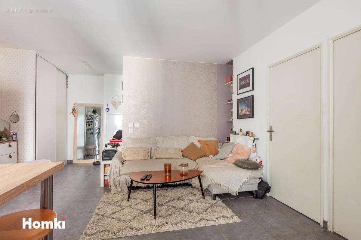 Appartement à MARSEILLE-2E