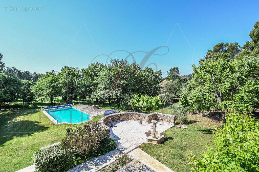 Maison à SAINTE-CECILE-LES-VIGNES