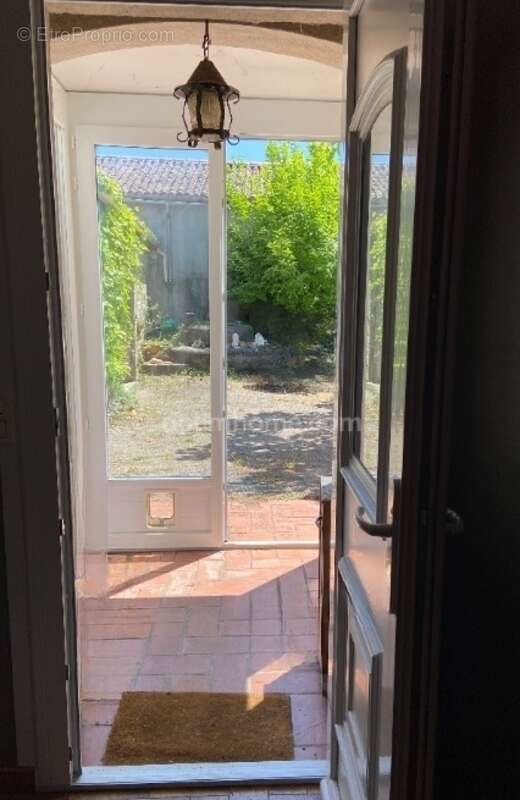 Maison à MORNAC