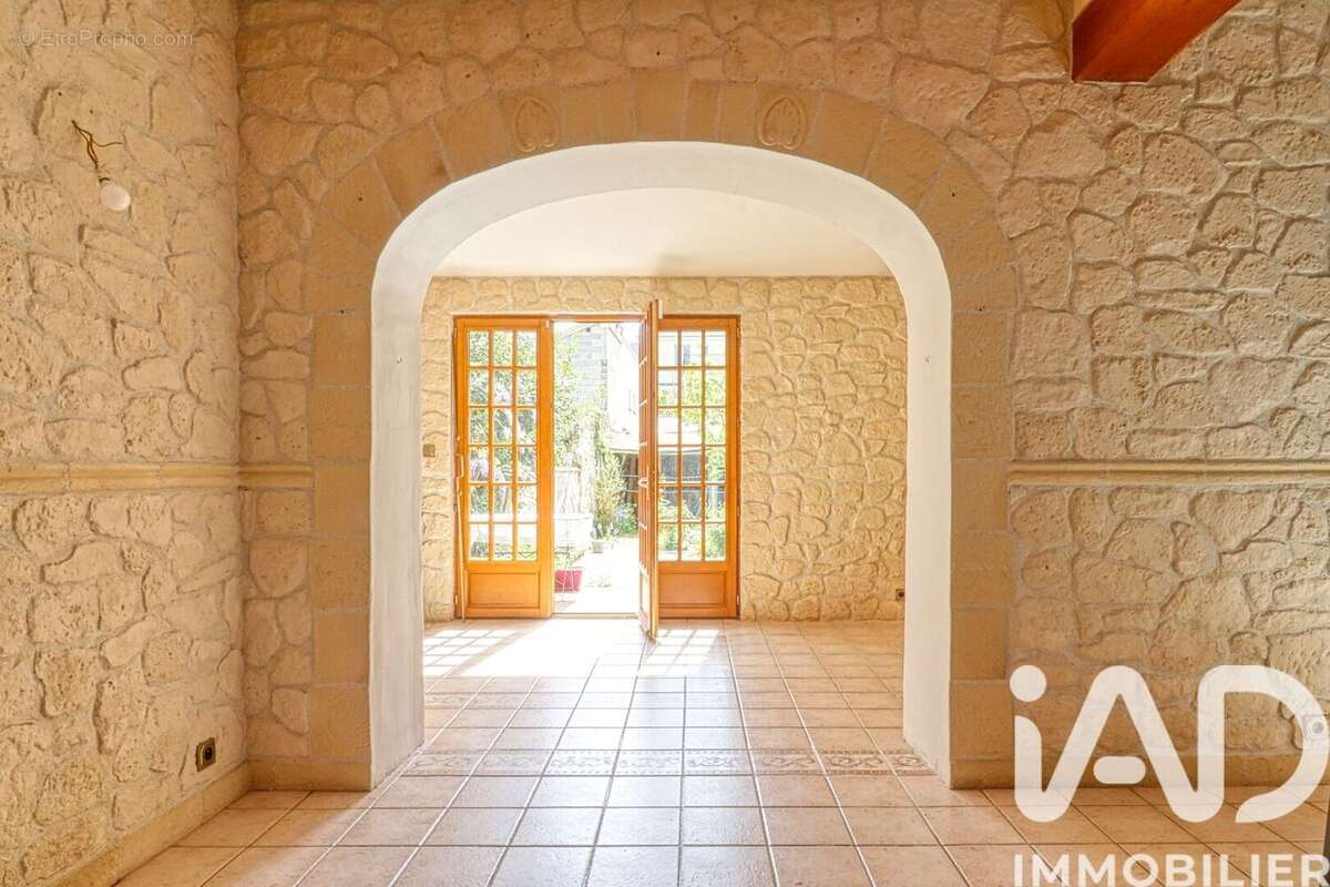 Photo 6 - Maison à VILLIERS-LE-BEL