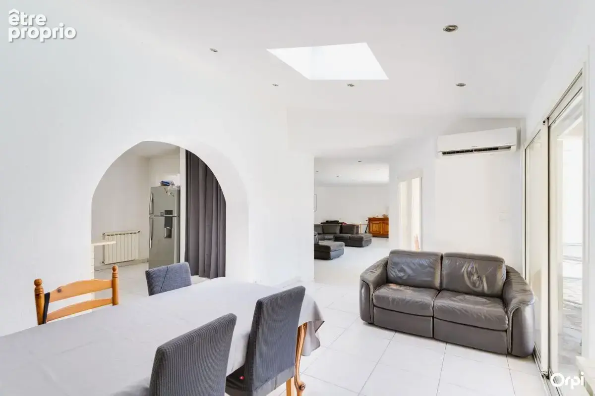 Maison familiale de 205 m² avec piscine – La Ciotat - photo 8