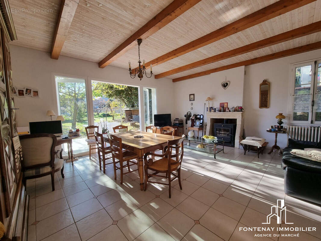 Maison à FONTENAY-LE-COMTE