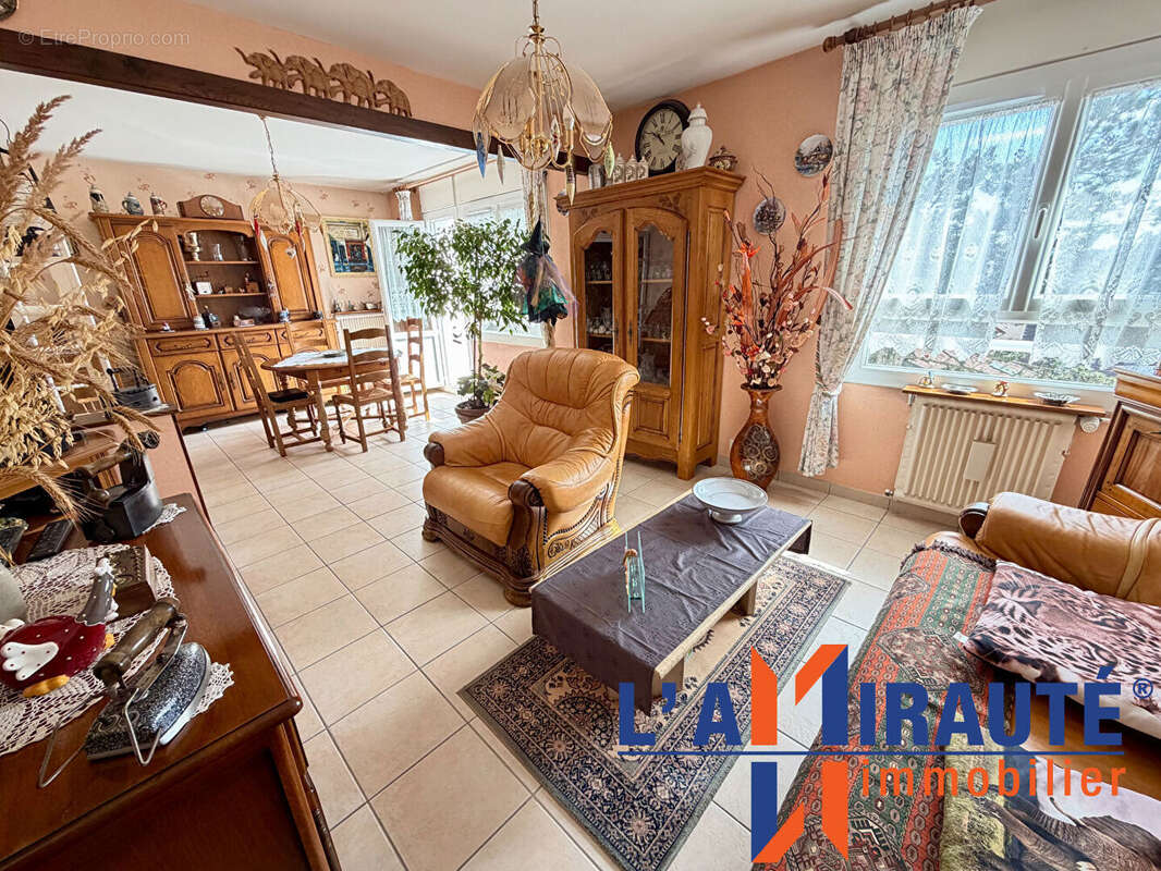 Appartement à SARTROUVILLE