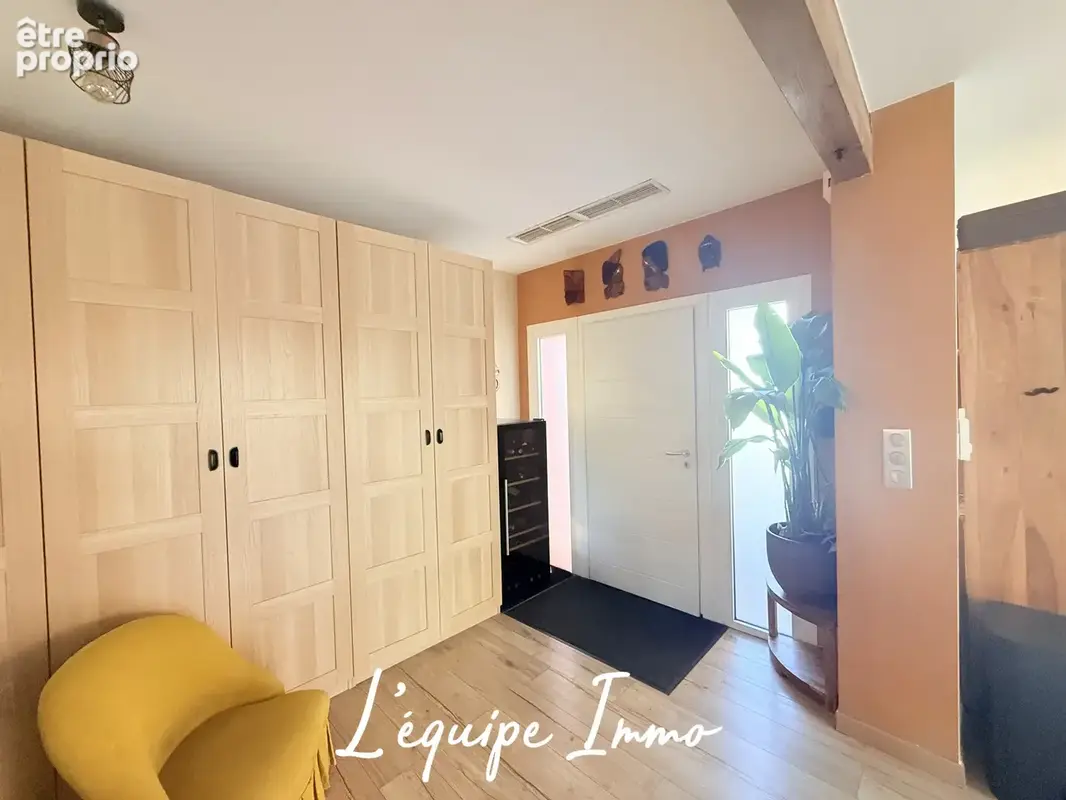 Coup de Coeur! Maison T5 plain-pied de 145 m2 avec Garage et piscine - - photo 5