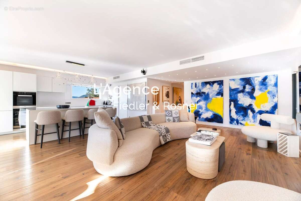 Appartement à SAINT-TROPEZ