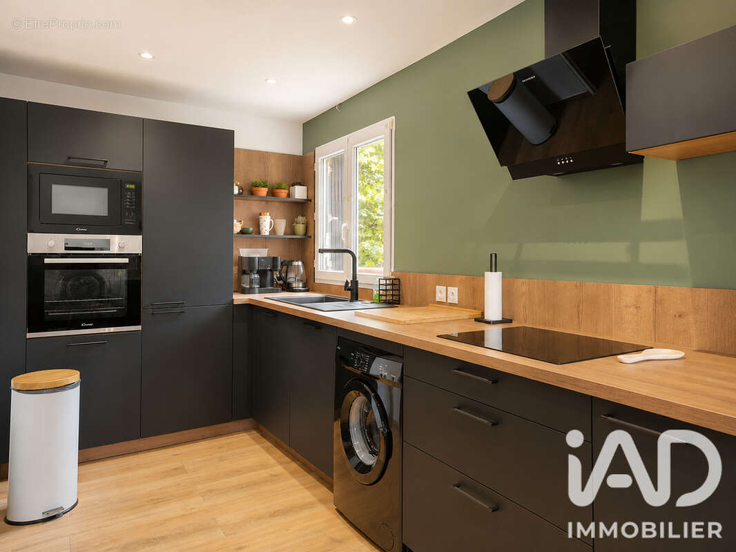 Appartement 86 m² à Vals-Pres-Le-Puy  - photo 4