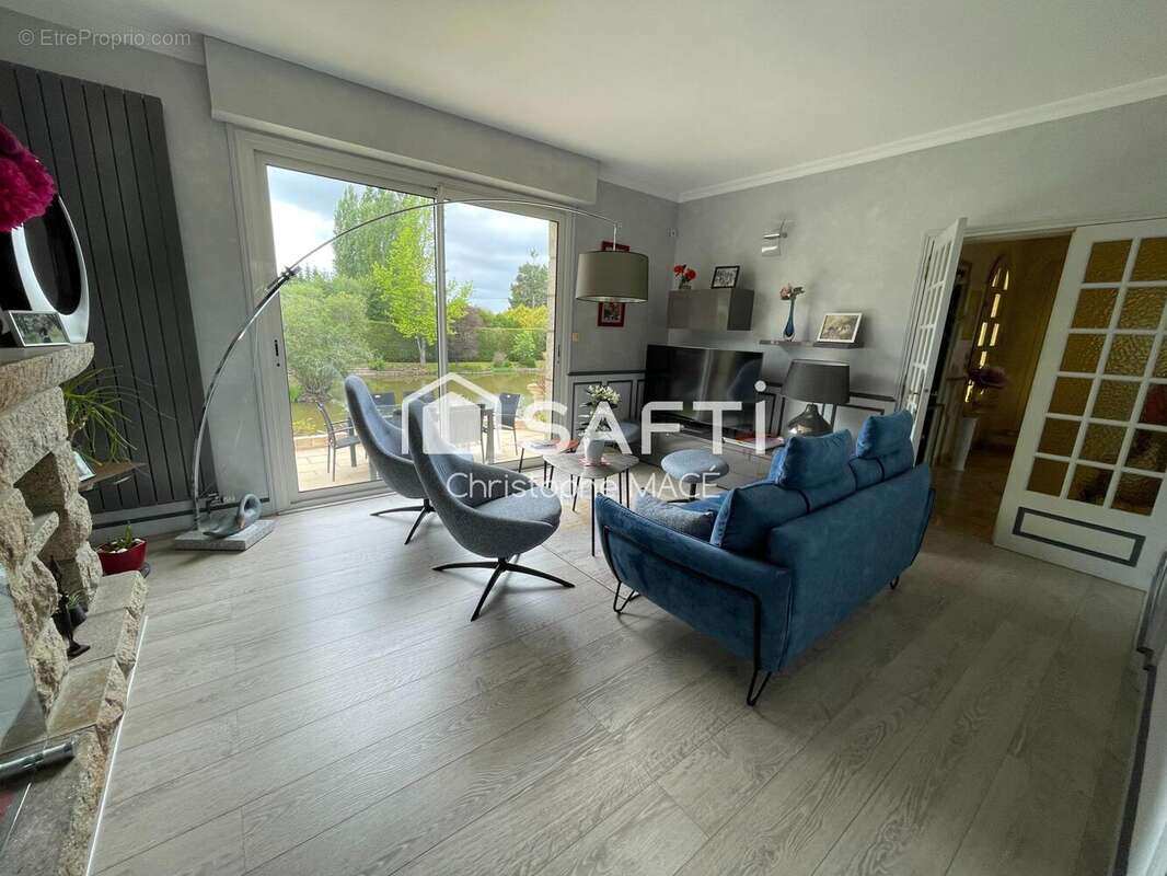 Photo 2 - Maison à LAVAL