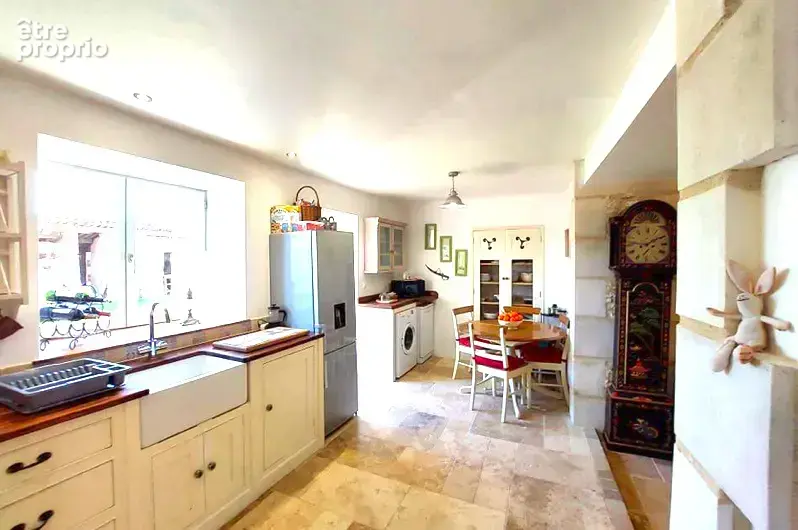 Maison de bourg renovee avec 2 chambres et jardinet - photo 3