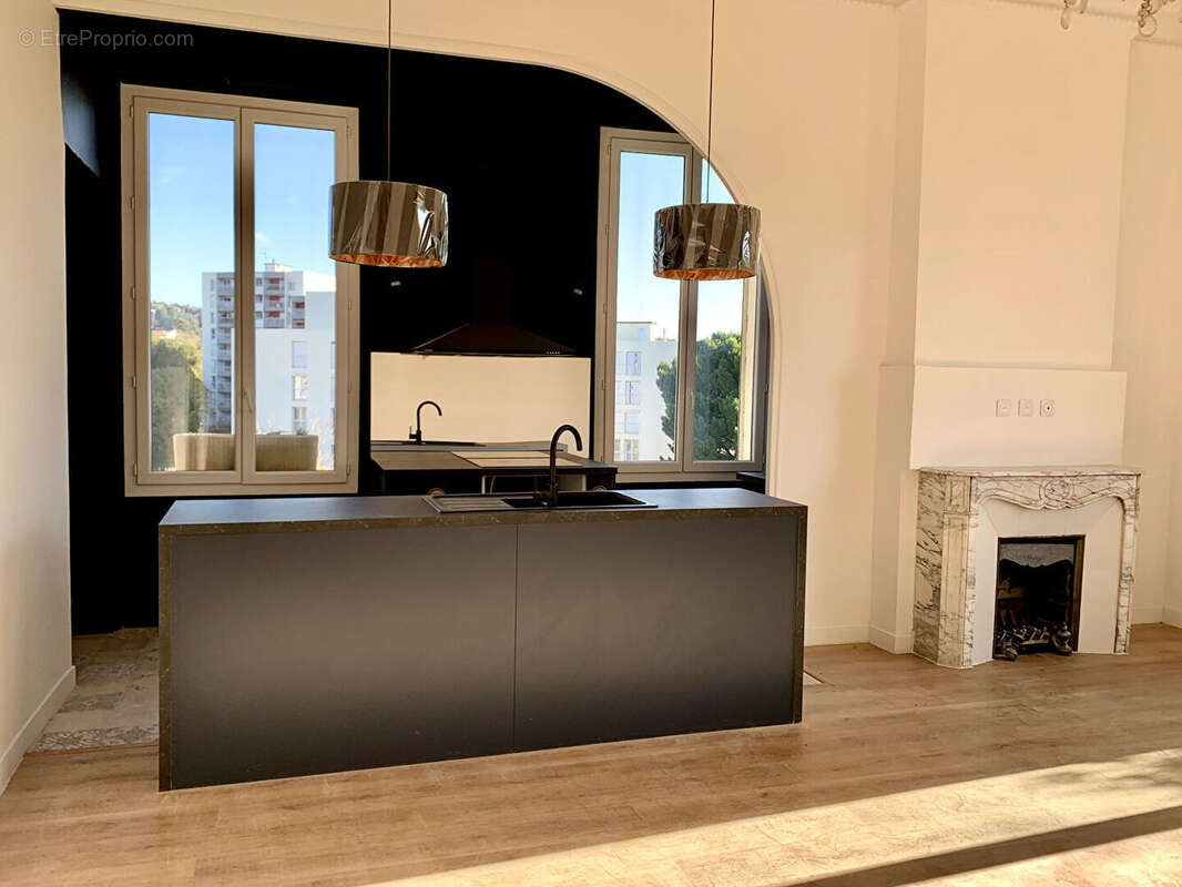 Appartement à MARSEILLE-11E