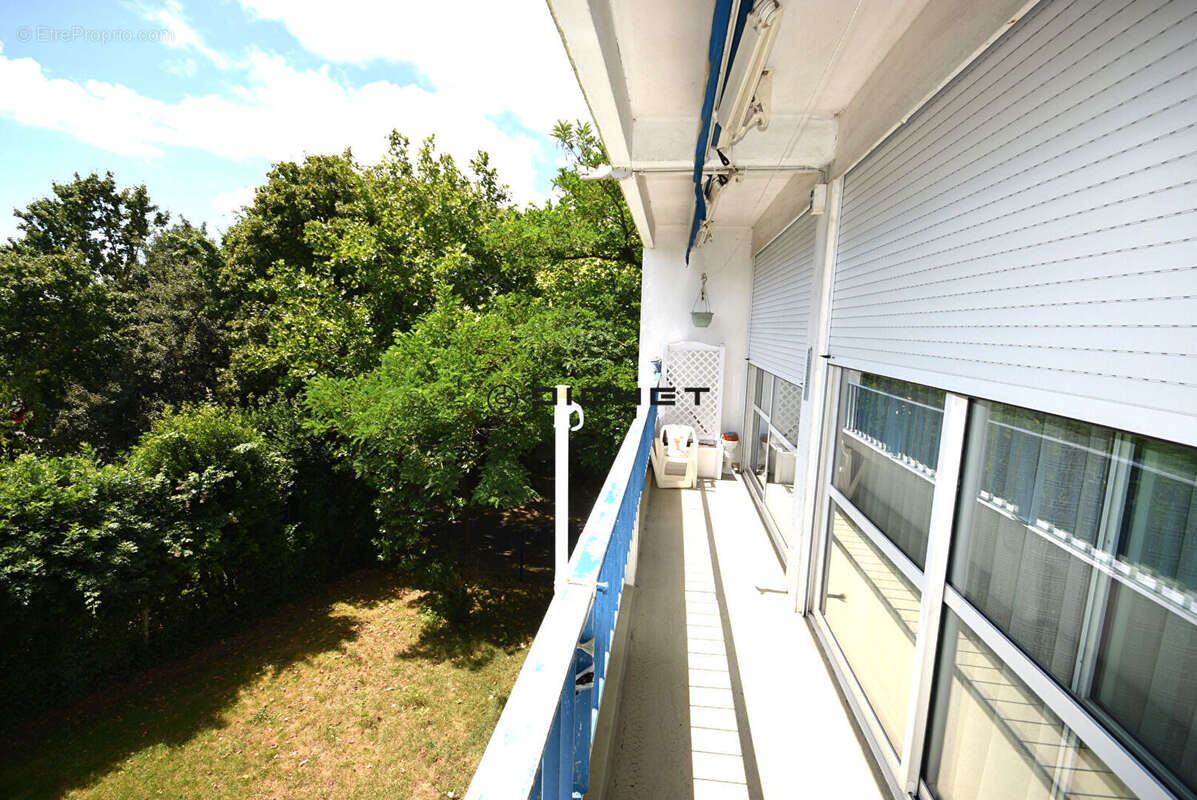La Rochelle ,  AppartementT3 69m² avec balcon,  cave et parking - photo 7