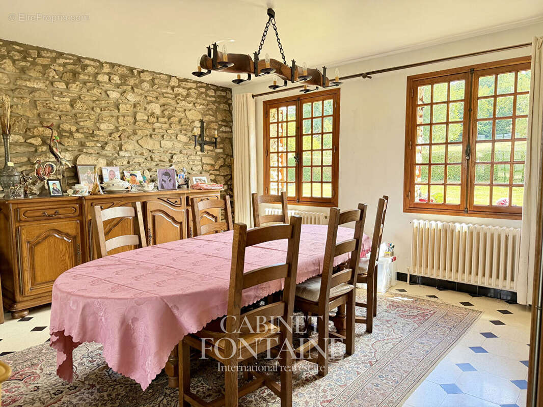 Maison à BAILLEUL-SUR-THERAIN