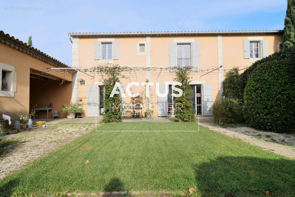 Maison à EYGALIERES