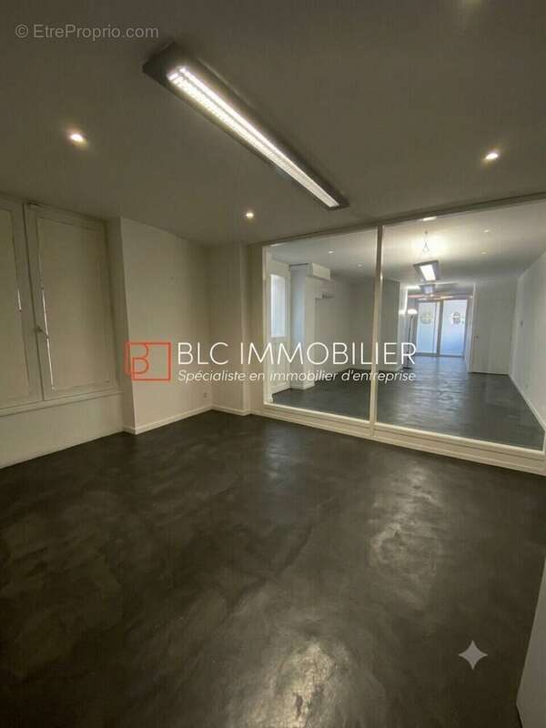 153 m² à Marseille-6e  - photo 2