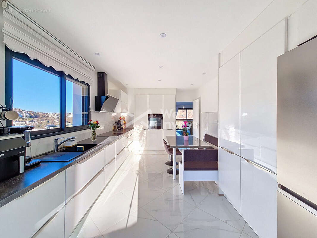 Maison à LE MONASTERE